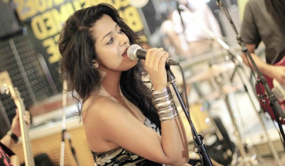 top bollywood singer ahmedabad