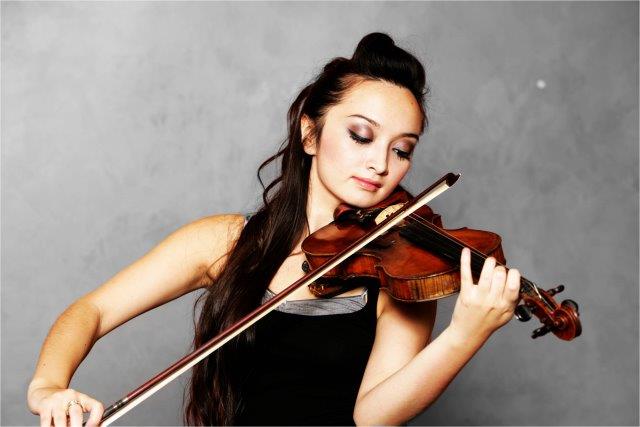 female violin player ahmedabad